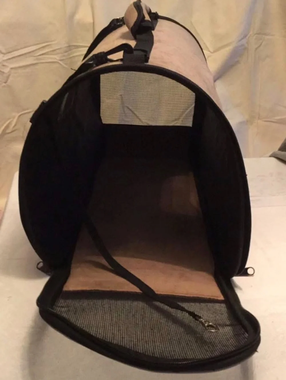Aussie Pet Carrier 21” x 9” x 12” NWT